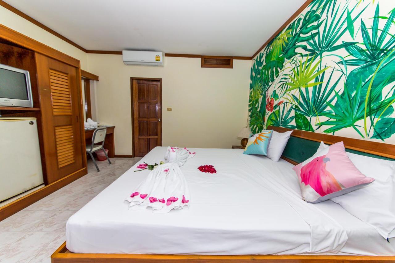 Panda Hotel Patong Экстерьер фото